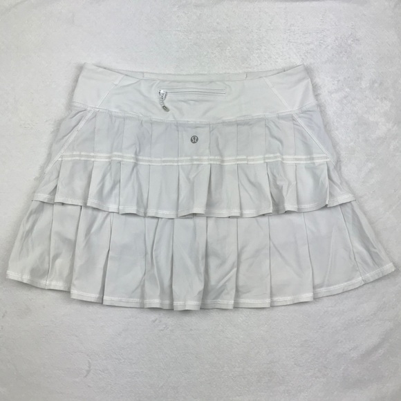 lululemon athletica Dresses & Skirts - Lululemon Tall Pace Setter White Skirt Skort 6T